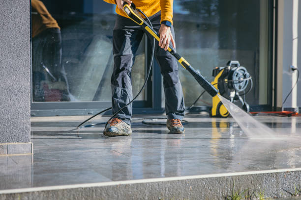 Best Garage Pressure Washing  in Albion, IN